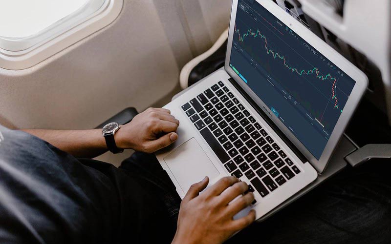 SCPI et bourse : Sécuriser ses gains par la réallocation